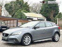USED 2017 17 VOLVO V40 CROSS COUNTRY 2.0 D2 Pro Hatchback 5dr Diesel Manual Euro 6 (s/s) (120 ps) 