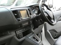 USED 2021 71 PEUGEOT E-EXPERT e 1200 75kWh Professional Standard Panel Van 6dr Electric Auto MWB (136 ps) BRILLIANT VAUXHALL VIVARO EQUIVALENT &pound;0 ROAD TAX 3 SEATS ANDROID APPLE CARPLAY AC CRUISE PARK SENSORS 1 OWNER SERVICE HISTORY WARRANTY