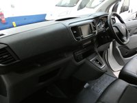 USED 2021 71 PEUGEOT E-EXPERT e 1200 75kWh Professional Standard Panel Van 6dr Electric Auto MWB (136 ps) BRILLIANT VAUXHALL VIVARO EQUIVALENT &pound;0 ROAD TAX 3 SEATS ANDROID APPLE CARPLAY AC CRUISE PARK SENSORS 1 OWNER SERVICE HISTORY WARRANTY