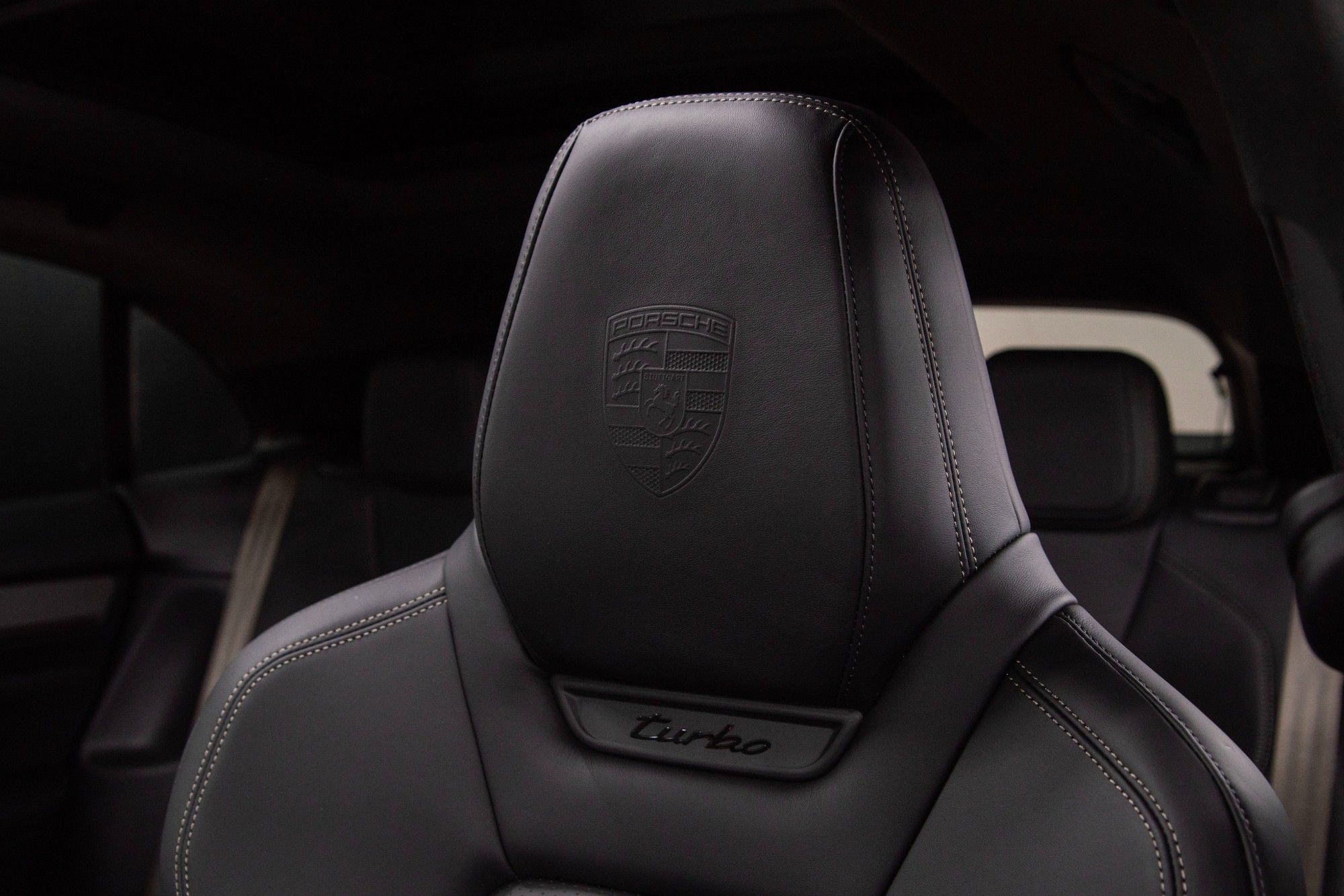 USED 2024 74 PORSCHE MACAN 100kWh Turbo Electric 