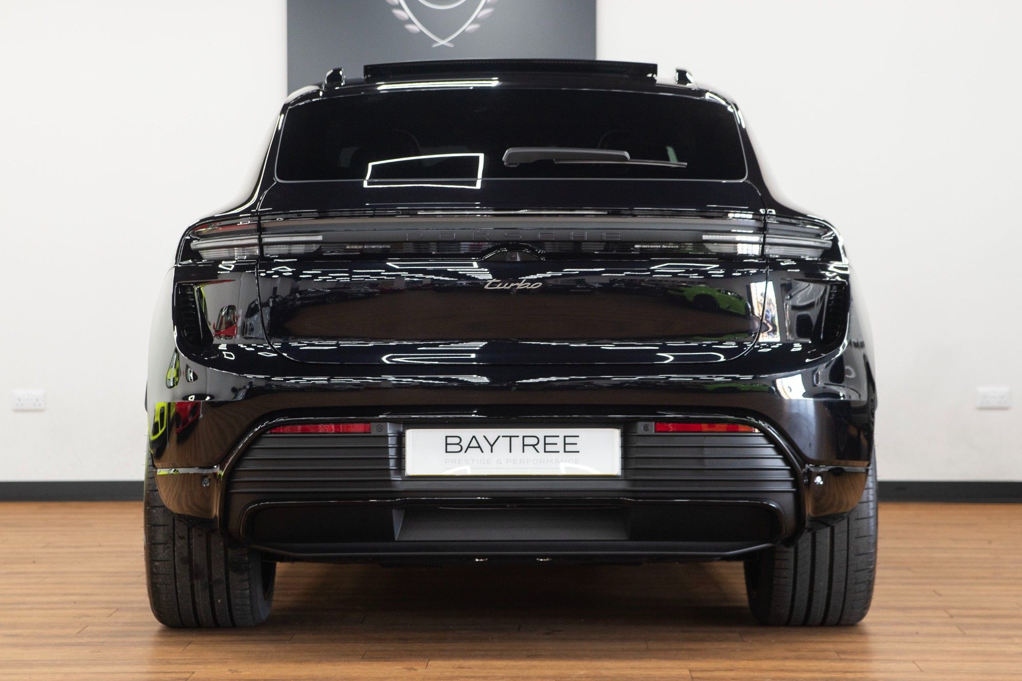 USED 2024 74 PORSCHE MACAN 100kWh Turbo Electric 