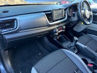 USED 2018 68 KIA STONIC 1.0 T-GDi 3 SUV Graphite Grey 5 Door Petrol Manual Euro 6 (s/s) (118 bhp) TOUCH SCREEN SAT NAV DAB RADIO MEDIA WITH APPLE CARPLAY REVERSE CAMERA CLIMATE CONTROL CRUISE CONTROL PRIVACY GLASS