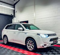 USED 2014 64 MITSUBISHI OUTLANDER 2.0h 12kWh GX4h SUV 5dr Petrol Plug-in Hybrid CVT 4WD Euro 5 (s/s) (200 ps) 