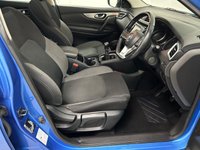USED 2019 69 NISSAN QASHQAI 1.3 DIG-T N-Connecta SUV 5dr Petrol Manual Euro 6 (s/s) (140 ps) Panoramic Sunroof