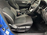 USED 2019 69 NISSAN QASHQAI 1.3 DIG-T N-Connecta SUV 5dr Petrol Manual Euro 6 (s/s) (140 ps) Panoramic Sunroof