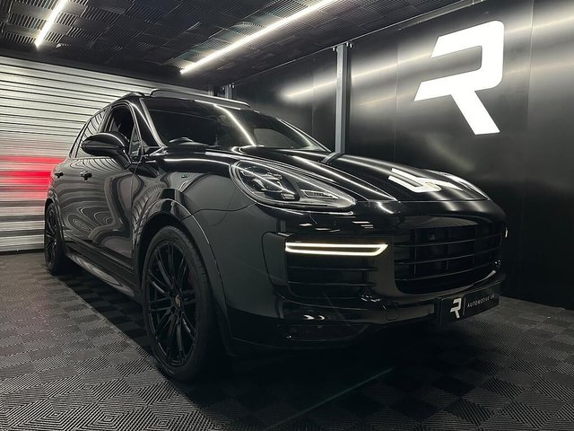 2014 64 Porsche Cayenne 4.8T V8 Turbo SUV 5dr Petrol TiptronicS 4WD Euro 6 (s/s) (520 ps)