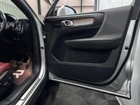 USED 2018 68 VOLVO XC40 2.0 D4 Inscription Pro SUV 5dr Diesel Auto AWD Euro 6 (s/s) (190 ps) FVSH|360 Cam|Pan Roof|HK Sound