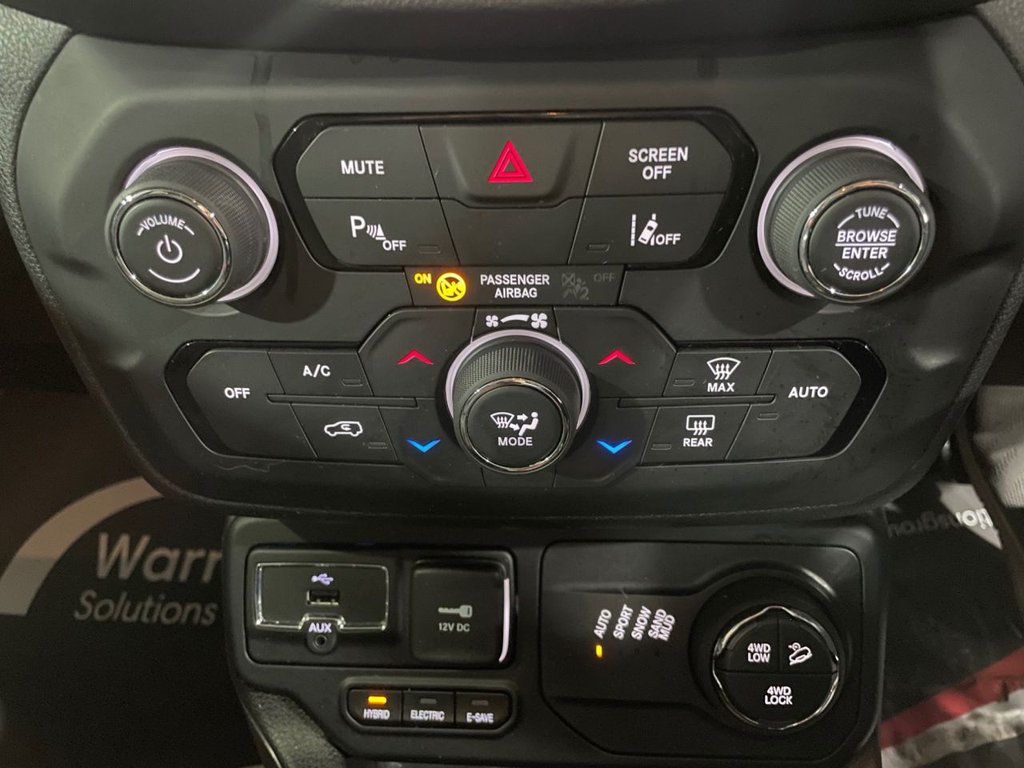USED 2020 70 JEEP RENEGADE 1.3 GSE T4 11.4kWh Limited SUV 5dr Petrol Plug-in Hybrid Auto 4xe Euro 6 (s/s) (190 ps) APPLE CARPLAY+NAV+F/LEATHER+XENON