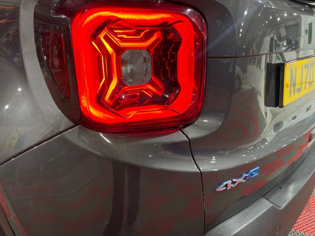 USED 2020 70 JEEP RENEGADE 1.3 GSE T4 11.4kWh Limited SUV 5dr Petrol Plug-in Hybrid Auto 4xe Euro 6 (s/s) (190 ps) APPLE CARPLAY+NAV+F/LEATHER+XENON