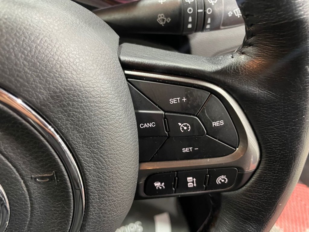 USED 2020 70 JEEP RENEGADE 1.3 GSE T4 11.4kWh Limited SUV 5dr Petrol Plug-in Hybrid Auto 4xe Euro 6 (s/s) (190 ps) APPLE CARPLAY+NAV+F/LEATHER+XENON