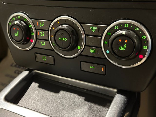 View our LAND ROVER FREELANDER 2