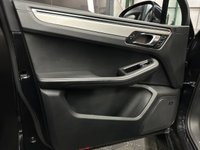USED 2015 15 PORSCHE MACAN 3.6T V6 Turbo SUV 5dr Petrol PDK 4WD Euro 6 (s/s) (400 ps) &pound;8k of options