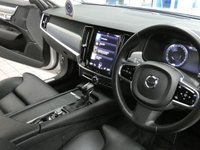 USED 2019 69 VOLVO S90 2.0 T4 Momentum Plus Saloon 4dr Petrol Auto Euro 6 (s/s) (190 ps) SAT NAV LEATHER HEATED SEATS REAR VIEW CAMERA CRUISE CONTROL PARKING SENSORS 2 OWNERS EXCELLENT SERVICE HISTORY WARRANTY