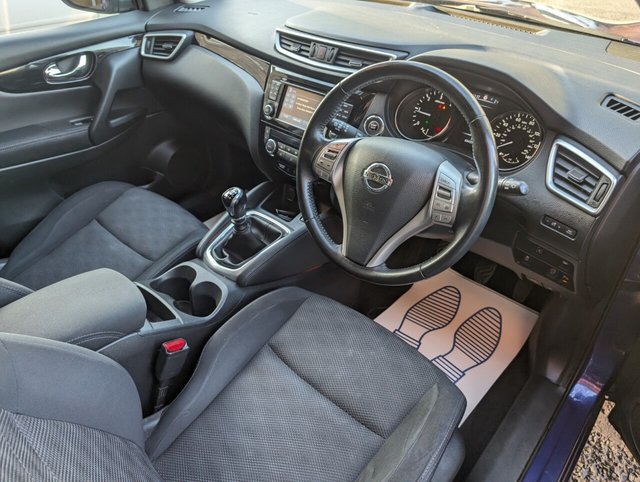 View our NISSAN QASHQAI