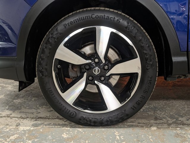 View our NISSAN QASHQAI