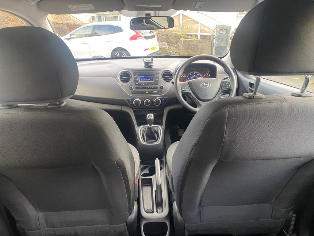 USED 2017 67 HYUNDAI I10 1.2 SE Hatchback 5dr Petrol Manual Euro 6 (87 ps) DAB AND BLUETOOTH
