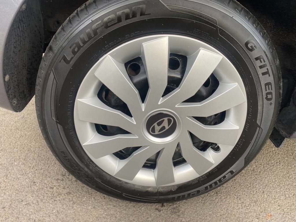 USED 2017 67 HYUNDAI I10 1.2 SE Hatchback 5dr Petrol Manual Euro 6 (87 ps) DAB AND BLUETOOTH