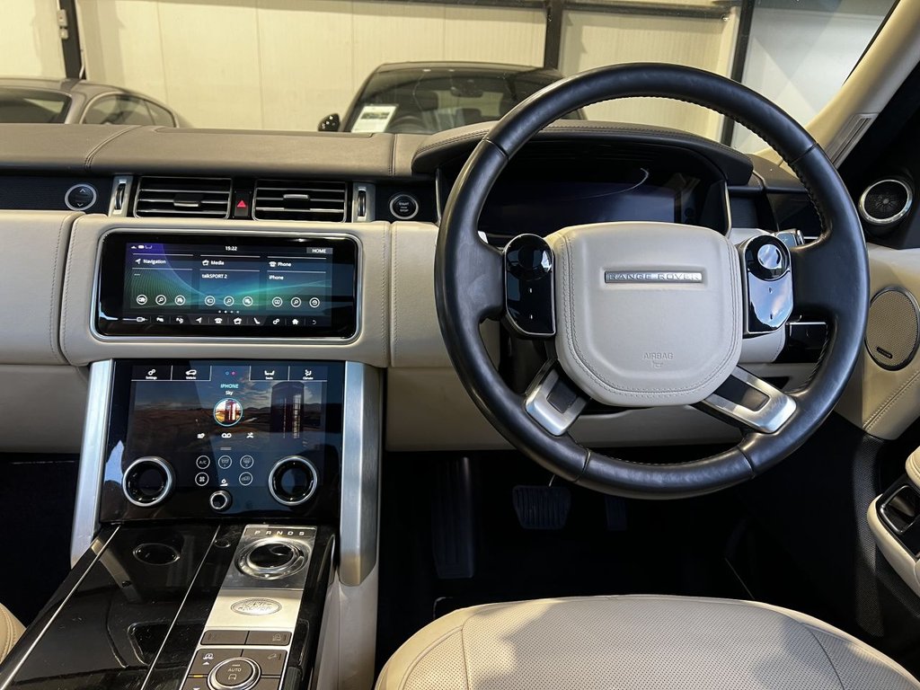 USED 2018 68 LAND ROVER RANGE ROVER 4.4 SD V8 Autobiography SUV 5dr Diesel Auto 4WD Euro 6 (s/s) (339 ps) 2 YR WARRANTY|STUNNING HISTORY