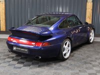 USED 1994 L PORSCHE 911 993 Carrera 2d  285 BHP ELECTRIC SUNROOF - SPORTS SEATS - ELECTRIC WINDOWS - AIRBAGS - 18 INCH TURBO WHEELS - 17 SERVICE STAMPS - AMAZING CONDITION