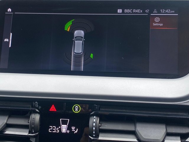 2021 BMW 1 SERIES - Photo 12