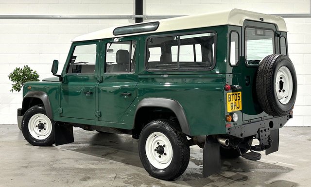 View our LAND ROVER DEFENDER