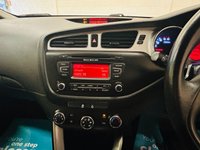 USED 2015 15 KIA CEED 1.6 CRDi 2 Sportswagon Automatic Estate Diesel Euro 5 (126 bhp) RARE DIESEL AUTOMATIC ESTATE