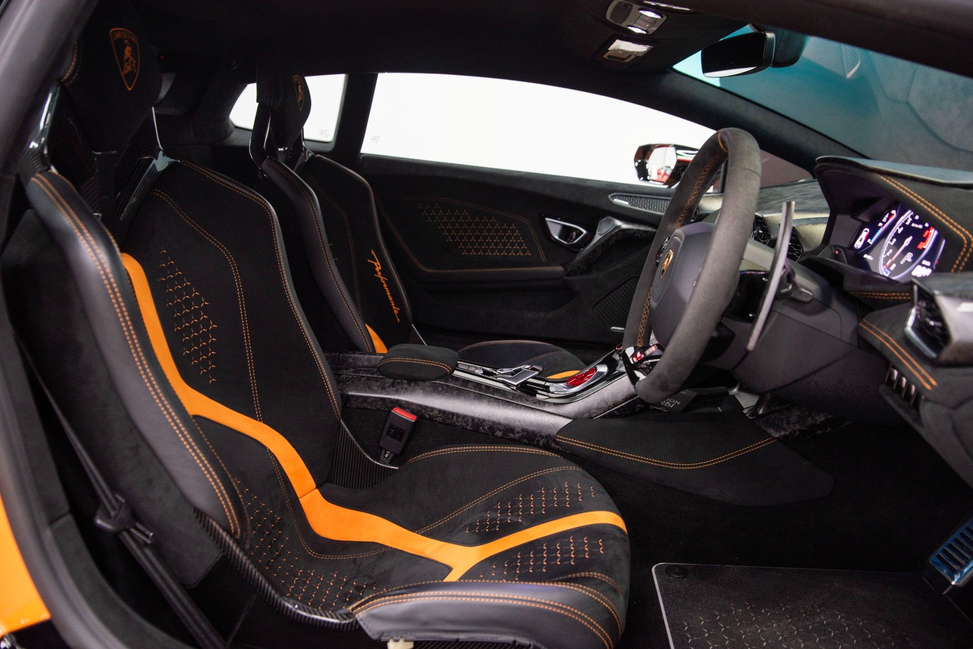 USED 2017 67 LAMBORGHINI HURACAN 5.2 V10 LP 640-4 Performante Coupe