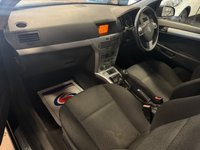 USED 2005 55 VAUXHALL ASTRA 1.7 CDTi 16v SRi Hatchback 5dr Diesel Manual (138 g/km, 99 bhp) 