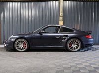 USED 2010 10 PORSCHE 911 3.8 997 Turbo Coupe 2dr Petrol PDK AWD (268 g/km, 500 bhp) FULL PORSCHE HISTORY WITH PORSCHE WARRANTY - SUNROOF - HEATED MEMORY SEATS - PASM - NAVIGATION - CENTERLOCK WHEELS - CARBON INTERIOR - BOSE STEREO