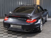 USED 2010 10 PORSCHE 911 3.8 997 Turbo Coupe 2dr Petrol PDK AWD (268 g/km, 500 bhp) FULL PORSCHE HISTORY WITH PORSCHE WARRANTY - SUNROOF - HEATED MEMORY SEATS - PASM - NAVIGATION - CENTERLOCK WHEELS - CARBON INTERIOR - BOSE STEREO