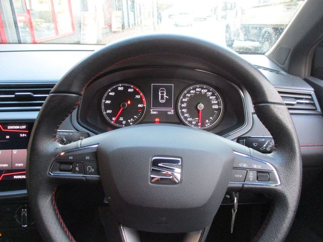 2020 SEAT IBIZA 1.0 TSI FR Hatchback 5dr Petrol Manual Euro 6 (s/s) GPF (115 ps) 6 MONTHS WARRANTY ,FULL SERVICE HISTORY ,2 KEYS ,LOVELY SPEC ,VIEWING ESSENTIAL , - Photo 6