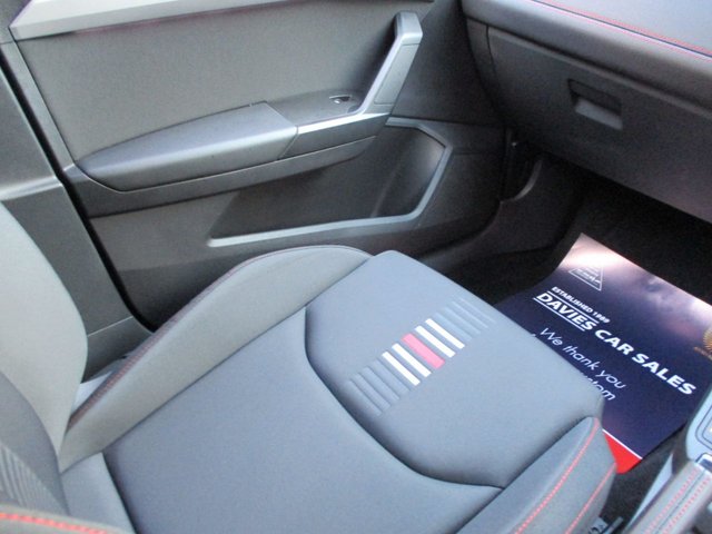 2020 SEAT IBIZA 1.0 TSI FR Hatchback 5dr Petrol Manual Euro 6 (s/s) GPF (115 ps) 6 MONTHS WARRANTY ,FULL SERVICE HISTORY ,2 KEYS ,LOVELY SPEC ,VIEWING ESSENTIAL , - Photo 8