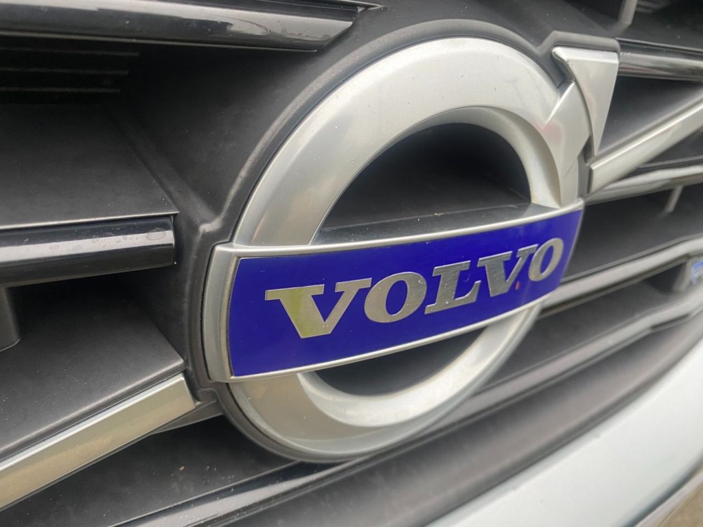 USED 2014 64 VOLVO XC60 2.4 D5 R-Design Lux Nav SUV 5dr Diesel Geartronic AWD Euro 5 (215 ps) R DESIGN HIGH SPECIFICATION