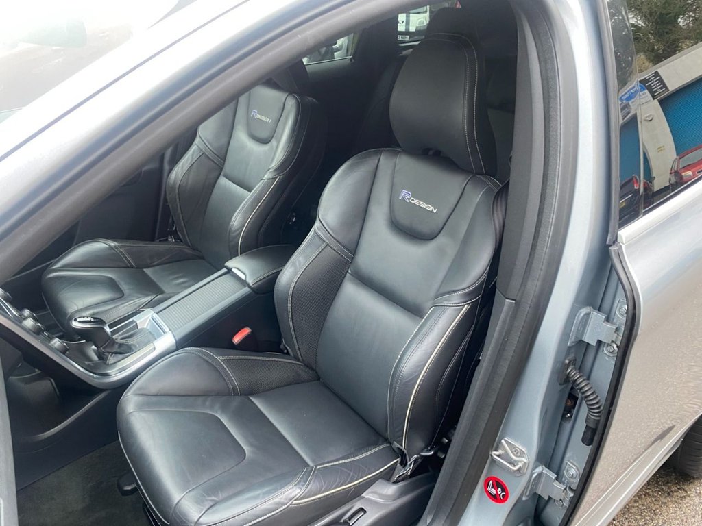 USED 2014 64 VOLVO XC60 2.4 D5 R-Design Lux Nav SUV 5dr Diesel Geartronic AWD Euro 5 (215 ps) R DESIGN HIGH SPECIFICATION