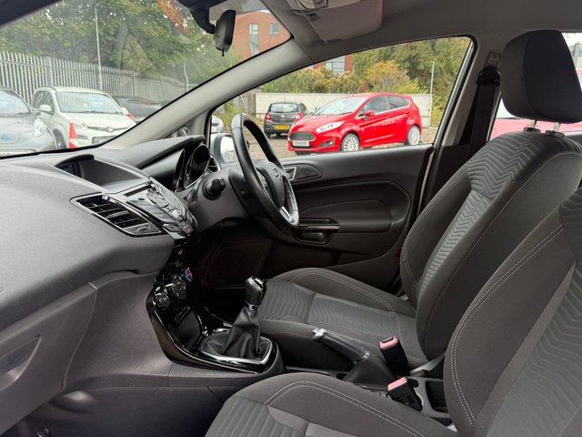 2015 FORD FIESTA - Photo 10