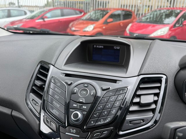 2015 FORD FIESTA - Photo 12