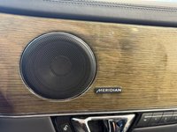 USED 2017 67 JAGUAR XJ 3.0d V6 Premium Luxury Saloon 4dr Diesel Auto Euro 6 (s/s) (300 ps)+FSH+2 KEYS+FULL LEATHER+NAVIGATION+PANORAMIC SUNROOF+ 2 KEYS+FSH+PANORAMIC SUNROOF+FULL LEATHER HEATED SEATS+BLUETOOTH+MEDIA+20" ALLOYS+PRIVACY+NAVIGATION+REVERSE CAMERA+PARKING AID+CLIMATE+CRUISE+HPI CLEAR