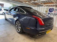 USED 2017 67 JAGUAR XJ 3.0d V6 Premium Luxury Saloon 4dr Diesel Auto Euro 6 (s/s) (300 ps)+FSH+2 KEYS+FULL LEATHER+NAVIGATION+PANORAMIC SUNROOF+ 2 KEYS+FSH+PANORAMIC SUNROOF+FULL LEATHER HEATED SEATS+BLUETOOTH+MEDIA+20" ALLOYS+PRIVACY+NAVIGATION+REVERSE CAMERA+PARKING AID+CLIMATE+CRUISE+HPI CLEAR