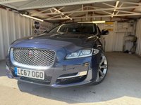 USED 2017 67 JAGUAR XJ 3.0d V6 Premium Luxury Saloon 4dr Diesel Auto Euro 6 (s/s) (300 ps)+FSH+2 KEYS+FULL LEATHER+NAVIGATION+PANORAMIC SUNROOF+ 2 KEYS+FSH+PANORAMIC SUNROOF+FULL LEATHER HEATED SEATS+BLUETOOTH+MEDIA+20" ALLOYS+PRIVACY+NAVIGATION+REVERSE CAMERA+PARKING AID+CLIMATE+CRUISE+HPI CLEAR