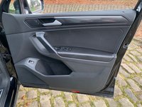 USED 2020 20 VOLKSWAGEN TIGUAN 2.0 TSI SEL SUV 5dr Petrol DSG 4Motion Euro 6 (s/s) (190 ps) 2020 VW TIGUAN 2.0 SEL - SUV 5DR - 4-MOTION - DSG AUTOMATIC - 1 FROMER KEEPER - SERVICE HISTORY - TWIN PAN GLASS ROOF - iCOCKPIT NAVIGATION -  HEATED SEATS - REAR CAMERA - KEYLESS ENTRY - POWER TAILGATE