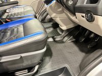 USED 2018 68 VOLKSWAGEN TRANSPORTER 2.0 TDI T28 BlueMotion Tech Highline 6 Seater Window Van 5dr Diesel Manual FWD SWB Euro 6 (s/s) (150 ps) 6 Seater, 6 Speed, 150 BHP, Airconditioning , Full Leather