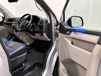 USED 2018 68 VOLKSWAGEN TRANSPORTER 2.0 TDI T28 BlueMotion Tech Highline 6 Seater Window Van 5dr Diesel Manual FWD SWB Euro 6 (s/s) (150 ps) 6 Seater, 6 Speed, 150 BHP, Airconditioning , Full Leather