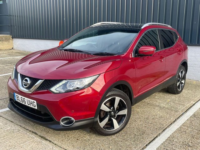 View our NISSAN QASHQAI