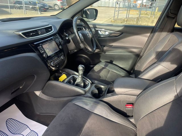 View our NISSAN QASHQAI