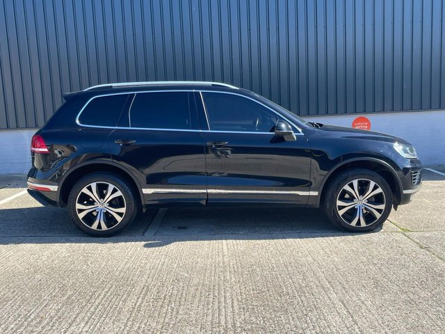 View our VOLKSWAGEN TOUAREG