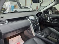 USED 2016 65 LAND ROVER DISCOVERY SPORT 2.0 TD4 HSE SUV 5dr Diesel Auto 4WD Euro 6 (s/s) (180 ps) Panoramic Roof, &pound;8.2K Extras, Satellite Navigation, Heated Leather