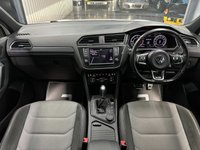 USED 2017 17 VOLKSWAGEN TIGUAN 2.0 TDI BlueMotion Tech R-Line SUV 5dr Diesel DSG 4Motion Euro 6 (s/s) (150 ps) Virtual Cockpit | Carplay | 4x4