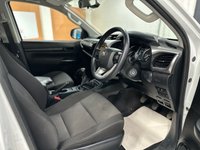 USED 2023 23 TOYOTA HILUX 2.4 D-4D Active Pickup Double Cab 4dr Diesel Manual 4WD Euro 6 (s/s) (150 ps) FANTASTIC CONDITION -WARRANTY - TOW