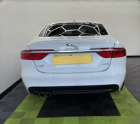 USED 2017 17 JAGUAR XF 2.0d R-Sport Saloon 4dr Diesel Auto Euro 6 (s/s) (180 ps) 