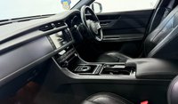 USED 2017 17 JAGUAR XF 2.0d R-Sport Saloon 4dr Diesel Auto Euro 6 (s/s) (180 ps) 